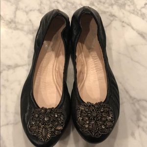 Elie Tahari flats 7.5